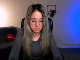 crystal-monroe's Live Sex Cam Show