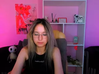 crystal-monroe's Live Sex Cam Show