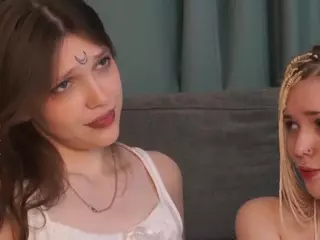 Luna and TIffany's Live Sex Cam Show