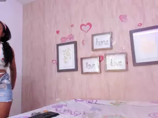 GivanaHot's Live Sex Cam Show