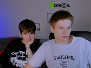 hot-dominic's Live Sex Cam Show
