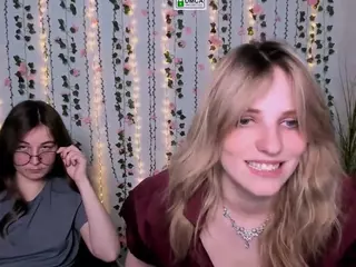 lilith-diva's Live Sex Cam Show