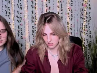 lilith-diva's Live Sex Cam Show