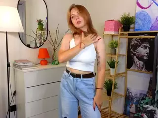 MonaHanks's Live Sex Cam Show