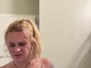 OSoTinyyy's Live Sex Cam Show