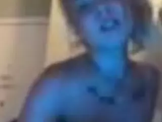 OSoTinyyy's Live Sex Cam Show