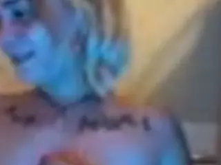 OSoTinyyy's Live Sex Cam Show