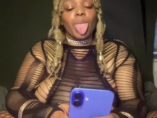 RuetheWaning's Live Sex Cam Show
