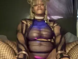RuetheWaning's Live Sex Cam Show