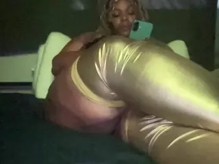 RuetheWaning's Live Sex Cam Show
