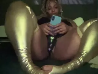 RuetheWaning's Live Sex Cam Show