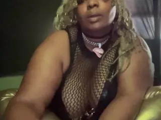 RuetheWaning's Live Sex Cam Show
