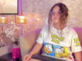 ShylySweet's Live Sex Cam Show