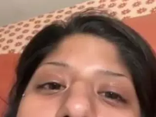 SlyraXX's Live Sex Cam Show