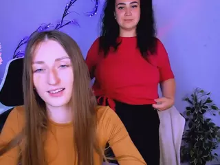 trisha-peach's Live Sex Cam Show