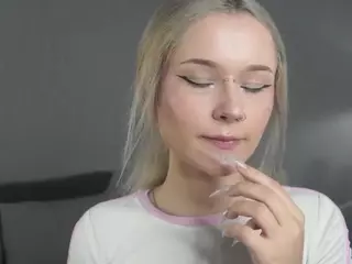 UdeleBales's Live Sex Cam Show