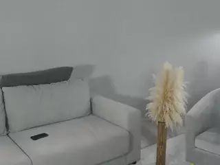 UdeleBales's Live Sex Cam Show