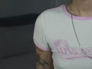 UdeleBales's Live Sex Cam Show