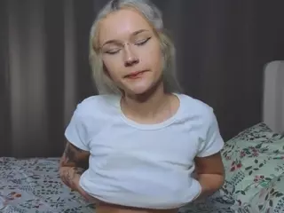 UdeleBales's Live Sex Cam Show