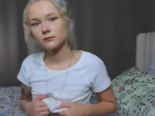 UdeleBales's Live Sex Cam Show