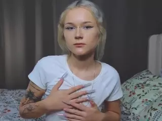 UdeleBales's Live Sex Cam Show