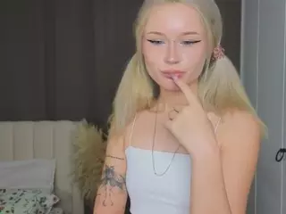 UdeleBales's Live Sex Cam Show