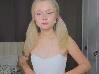 UdeleBales's Live Sex Cam Show