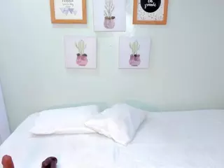 rosemariee's Live Sex Cam Show