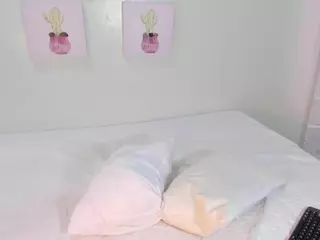 rosemariee's Live Sex Cam Show