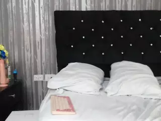 Alicee-Moonn's Live Sex Cam Show