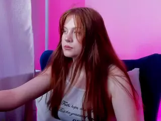 Alisa-Young's Live Sex Cam Show