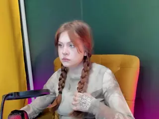Alisa-Young's Live Sex Cam Show
