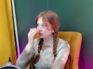 Alisa-Young's Live Sex Cam Show