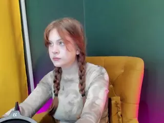 Alisa-Young's Live Sex Cam Show