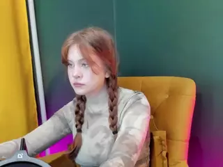 Alisa-Young's Live Sex Cam Show