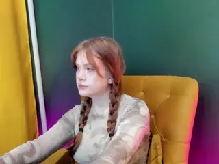 Alisa-Young's Live Sex Cam Show
