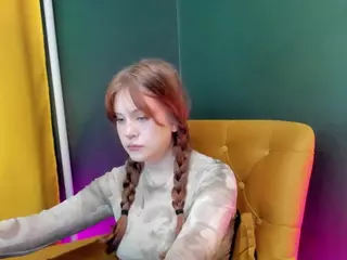 Alisa-Young's Live Sex Cam Show