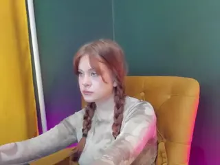 Alisa-Young's Live Sex Cam Show