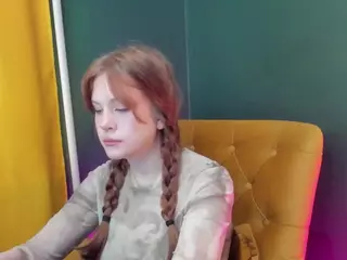 Alisa-Young's Live Sex Cam Show