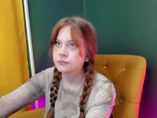 Alisa-Young's Live Sex Cam Show