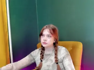 Alisa-Young's Live Sex Cam Show