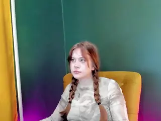 Alisa-Young's Live Sex Cam Show