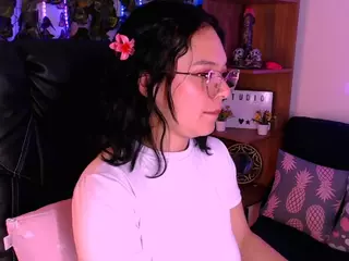 arianabelle2's Live Sex Cam Show