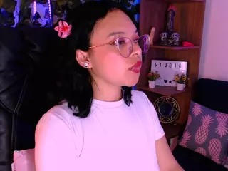 arianabelle2's Live Sex Cam Show