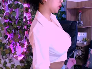 arianabelle2's Live Sex Cam Show