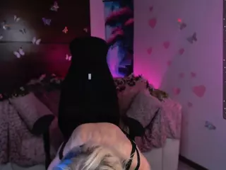 audrey-weess's Live Sex Cam Show