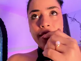 DahliaLawrence's Live Sex Cam Show