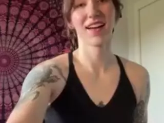 Gracefulgrace's Live Sex Cam Show