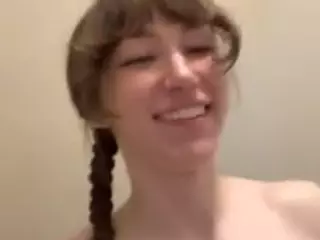 Gracefulgrace's Live Sex Cam Show