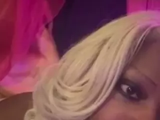 ladylucid's Live Sex Cam Show